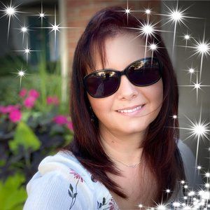 Meet your Posher, Renata